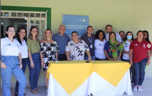 Fachada do Posto de Sa\u00fade (substituir pela imagem real)